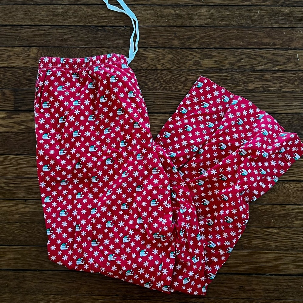 Vineyard Vines Red and White Christmas Men’s Pajama Bottoms